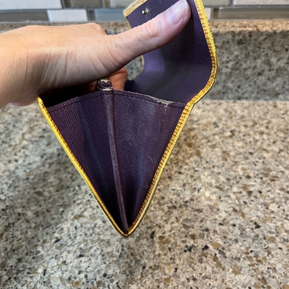 Authentic Louis Vuitton Epi Leather Long Wallet - Picture 4 of 7